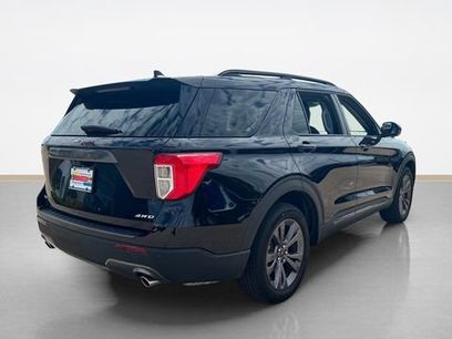 Certified 2023 Ford Explorer XLT w/ Equipment Group 202A