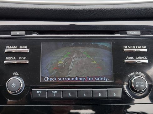 Used 2016 Nissan Rogue S AWD/4WD image 19