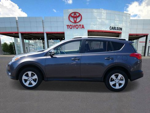 Used 2013 Toyota RAV4 XLE AWD/4WD image 7
