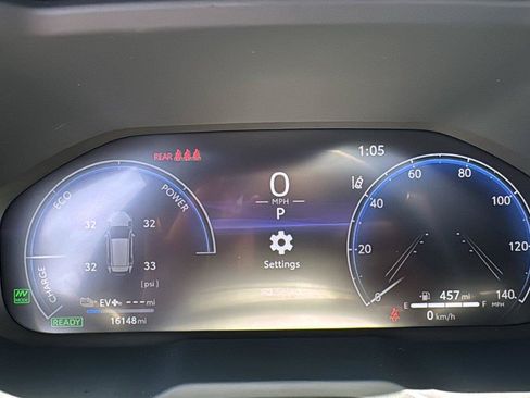 Used 2025 Toyota RAV4 XSE AWD/4WD image 15