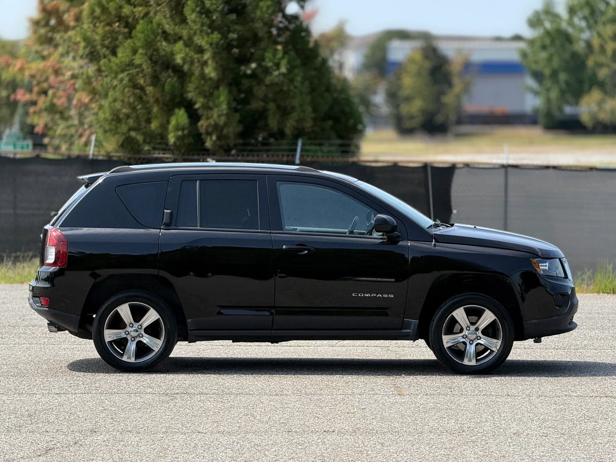 Used 2016 Jeep Compass High Altitude FWD image 7