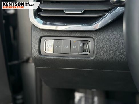 Used 2025 GMC Acadia Elevation w/ Elevation Premium Package image 22