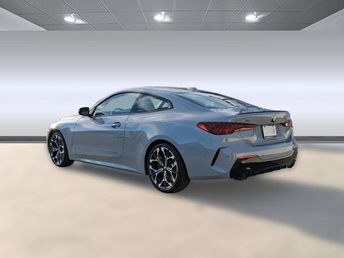 Used 2026 BMW 430i xDrive Coupe w/ M Sport Package AWD/4WD image 3