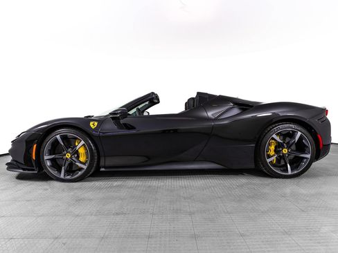 Certified 2023 Ferrari SF90 Spider AWD/4WD image 2