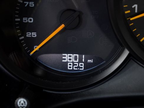 Certified 2025 Porsche 718 Boxster Spyder RS image 10