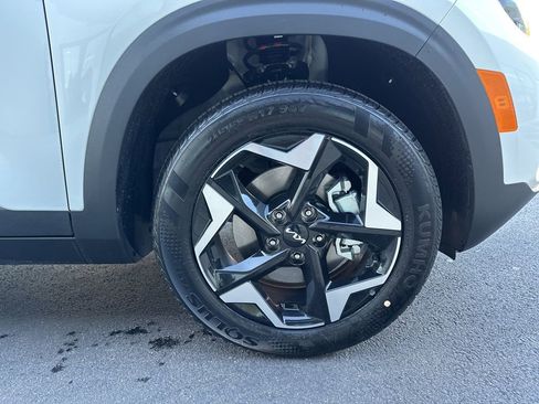 New 2026 Kia Seltos S image 13