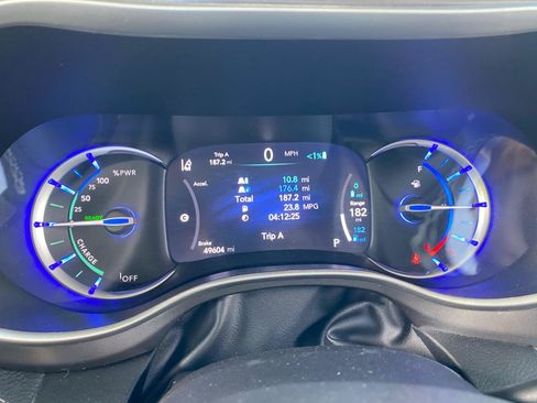 Used 2024 Chrysler Pacifica Limited FWD image 60