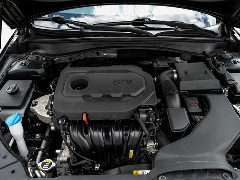 Used 2019 Kia Optima S image 48