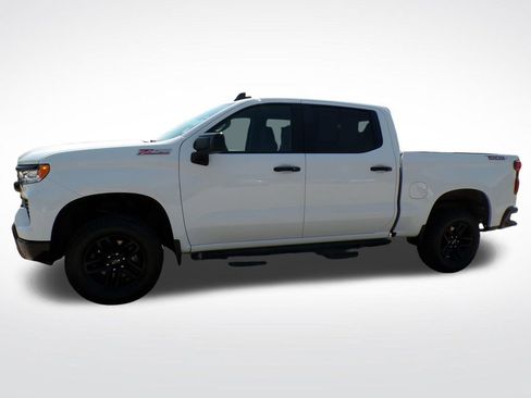 Used 2023 Chevrolet Silverado 1500 LT Trail Boss AWD/4WD image 3