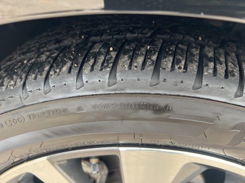 Certified 2022 Nissan Sentra SV w/ SV Premium Package image 44