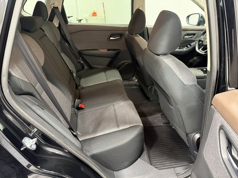 Used 2022 Nissan Rogue SV FWD image 33