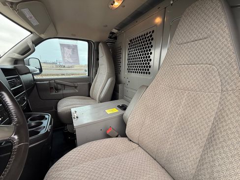 Used 2019 Chevrolet Express 2500 w/ Driver Convenience Package image 13
