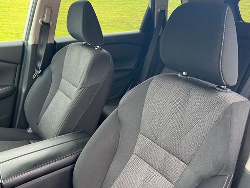 Used 2024 Nissan Rogue SV image 29