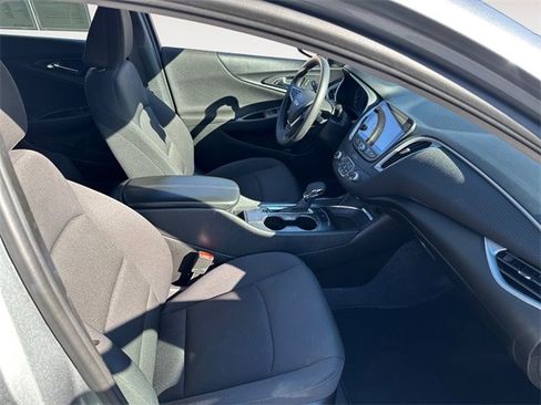 Used 2023 Chevrolet Malibu LT image 15