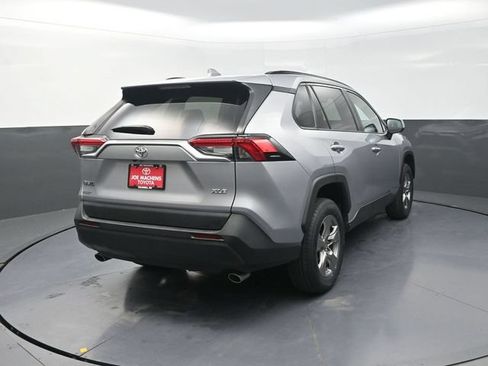 Used 2024 Toyota RAV4 XLE FWD image 8