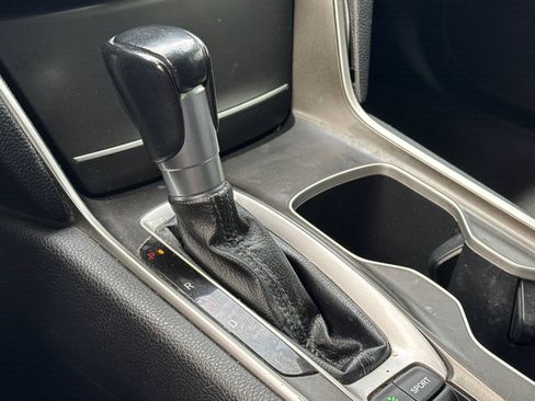 Used 2019 Honda Accord Sport image 17