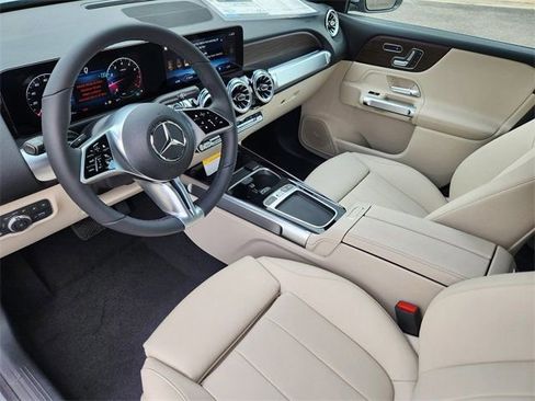Certified 2026 Mercedes-Benz GLB 250 4MATIC image 7