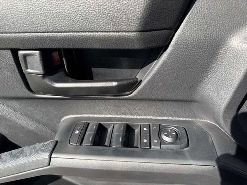 Certified 2025 Toyota Tacoma SR5 image 9