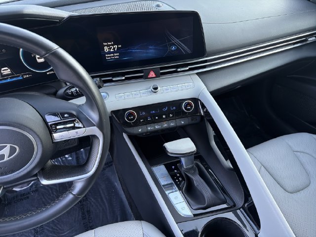 Certified 2024 Hyundai Elantra Limited FWD image 28