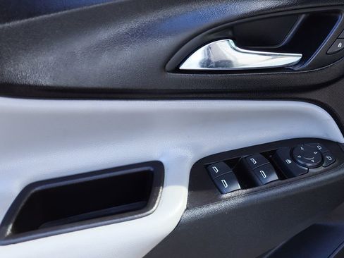 Used 2018 Chevrolet Equinox LS w/ LPO, Protection Package image 37