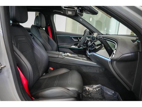 New 2026 Mercedes-Benz E 53 AMG e 4MATIC Sedan image 18