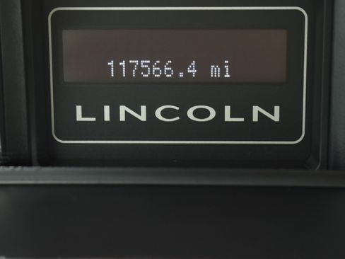 Used 2014 Lincoln Navigator 2WD image 15