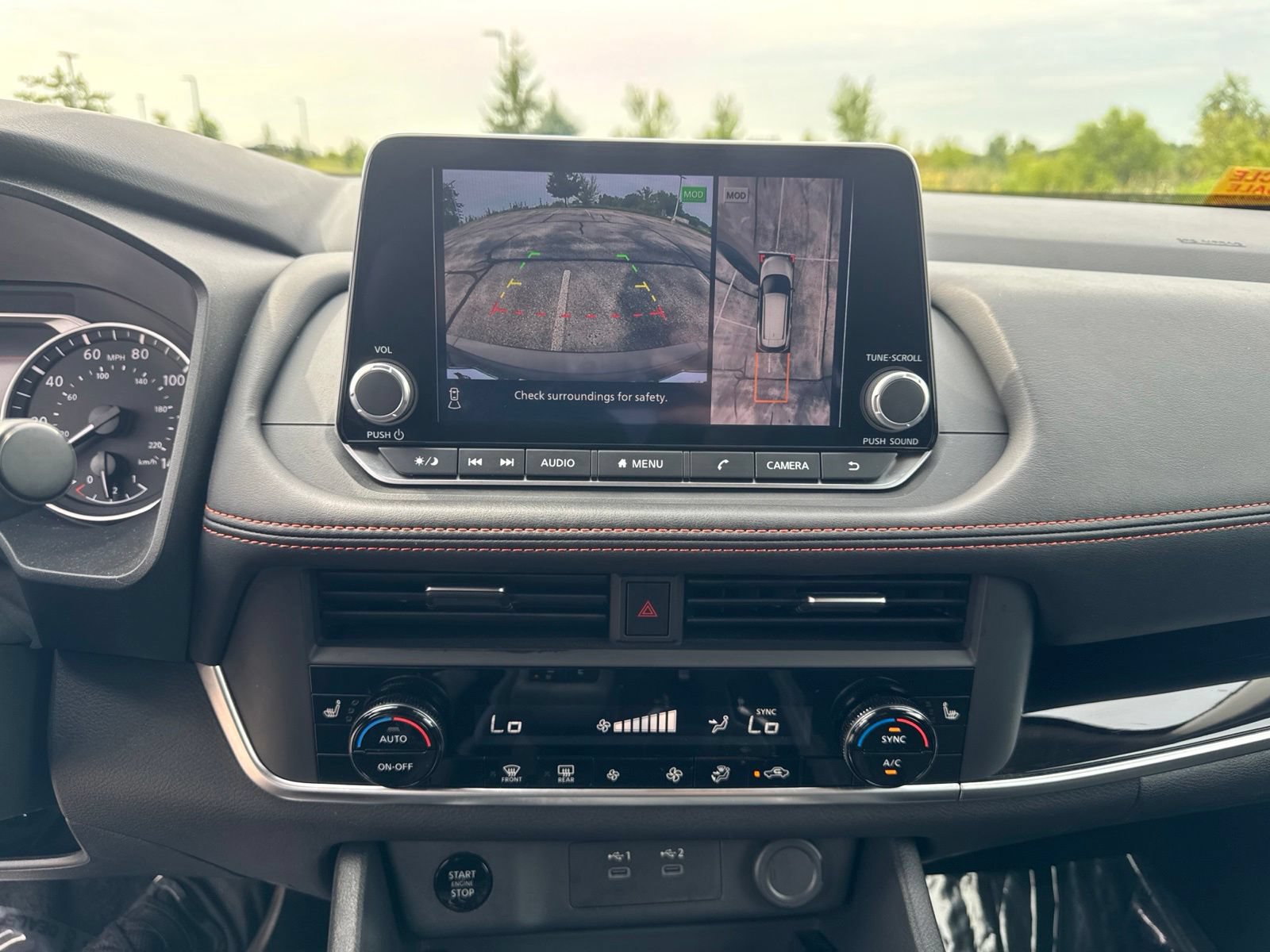 Certified 2025 Nissan Rogue SV AWD/4WD image 26