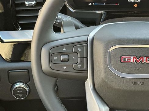 New 2026 GMC Sierra 1500 Elevation w/ LPO, Elevation Black Package image 9