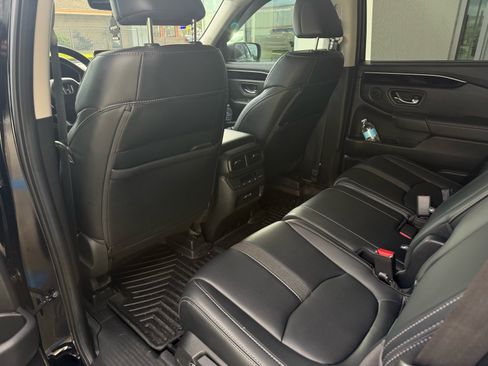 Used 2023 Honda Pilot EX-L image 11