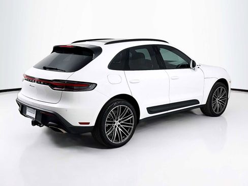 Used 2025 Porsche Macan image 9