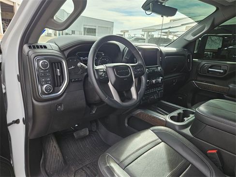 Used 2023 GMC Sierra 3500 Denali w/ Denali Ultimate Package image 5