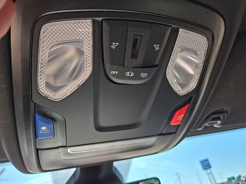 Used 2024 RAM 2500 Big Horn w/ Sport Appearance Package image 29