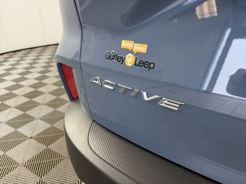 Used 2023 Ford Escape Active image 17