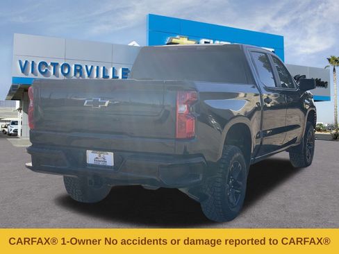 Used 2024 Chevrolet Silverado 1500 Custom Trail Boss w/ Dark Appearance Package image 4