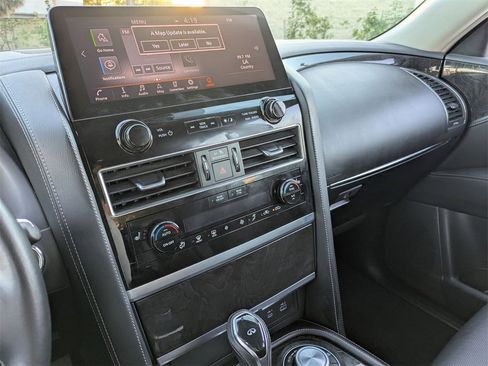 Used 2024 INFINITI QX80 Luxe image 20