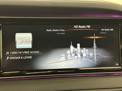 Used 2017 Mercedes-Benz S 550 Sedan image 16