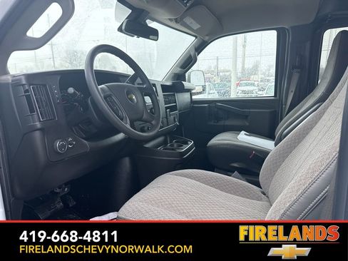 Used 2024 Chevrolet Express 3500 LT w/ LT Preferred Equipment Group image 3
