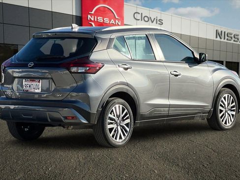 Certified 2023 Nissan Kicks SV image 3