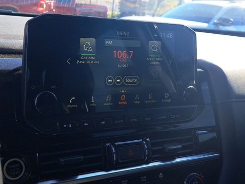 Certified 2023 Nissan Pathfinder SL w/ Black Appearance Package image 23