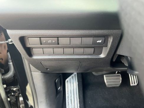 New 2025 Mitsubishi Outlander SEL image 17