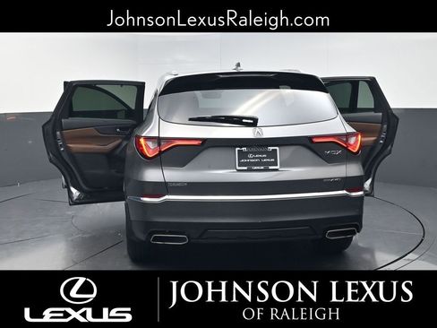 Used 2024 Acura MDX SH-AWD w/ Advance Package image 36