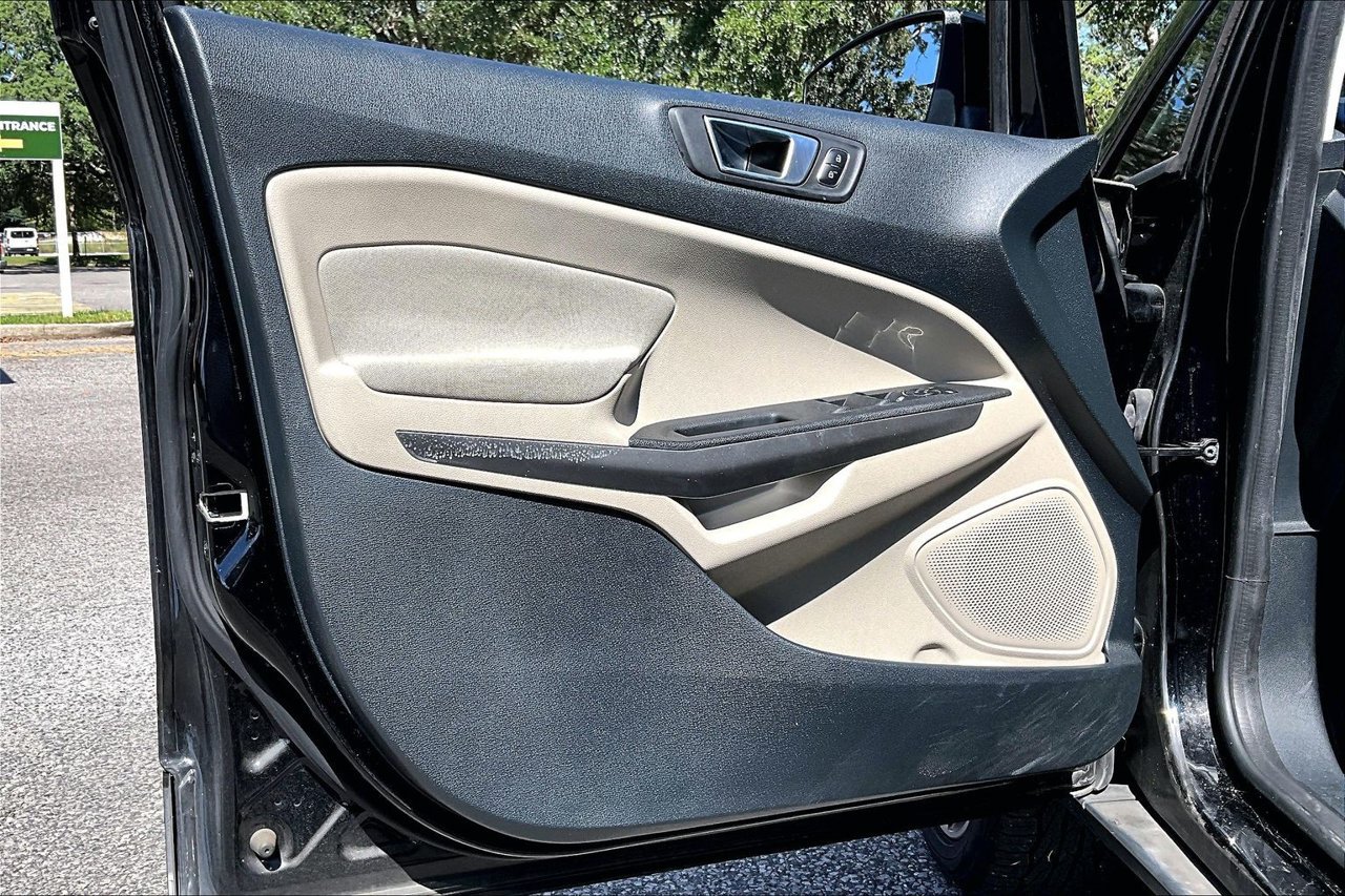 Used 2018 Ford EcoSport SE w/ SE Convenience Package FWD image 17