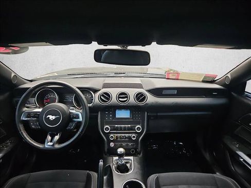Used 2019 Ford Mustang Coupe RWD image 18