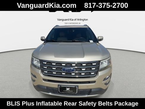 Used 2017 Ford Explorer Limited w/ Equipment Group 301A FWD image 3