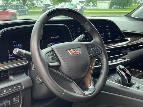 Used 2024 Cadillac Escalade Sport Platinum w/ LPO, ONYX Package AWD/4WD image 18