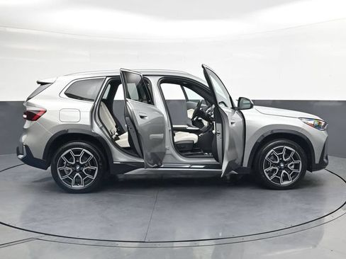 Used 2026 BMW X1 xDrive28i w/ Technology Package AWD/4WD image 36