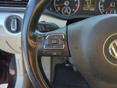 Used 2012 Volkswagen Passat 2.5 SE image 14