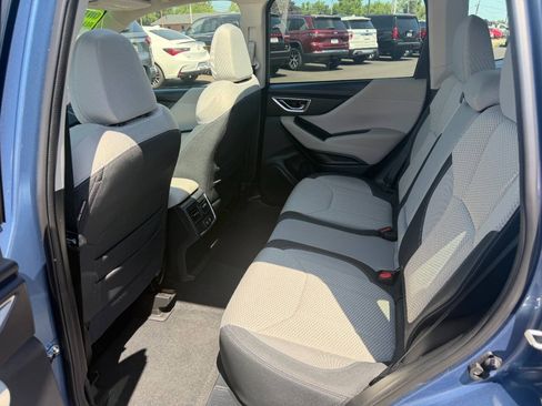 Used 2023 Subaru Forester Premium AWD/4WD image 11