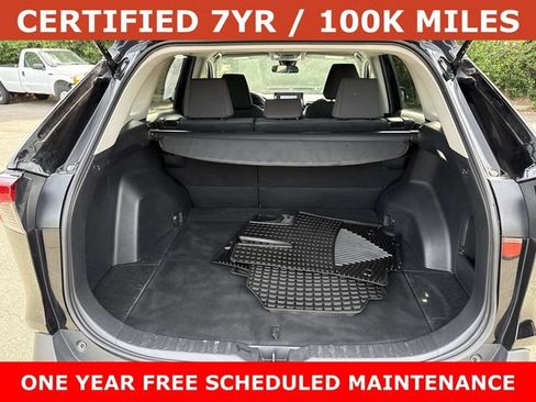 Used 2022 Toyota RAV4 LE AWD/4WD image 12