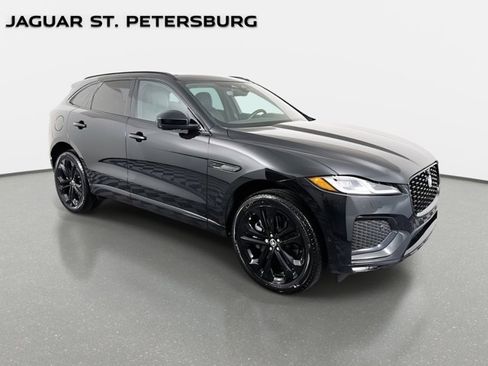 New 2026 Jaguar F-PACE R-Dynamic S image 3